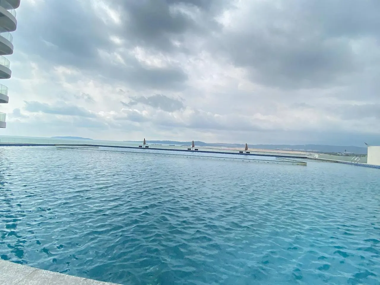 Apartment Ark Seaview Holiday Inn Sihanoukville