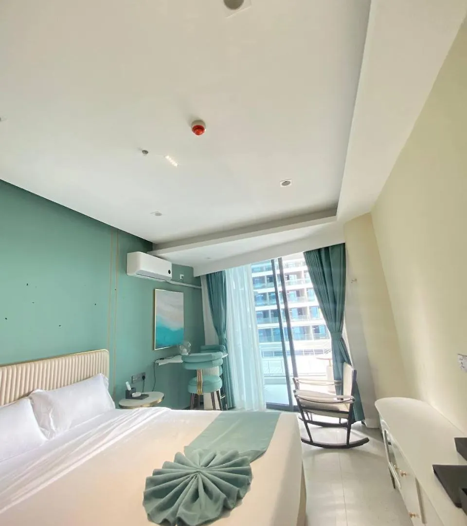 Ark Seaview Holiday Inn Sihanoukville Apartment
