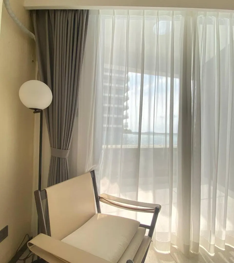 Ark Seaview Holiday Inn Sihanoukville Apartment