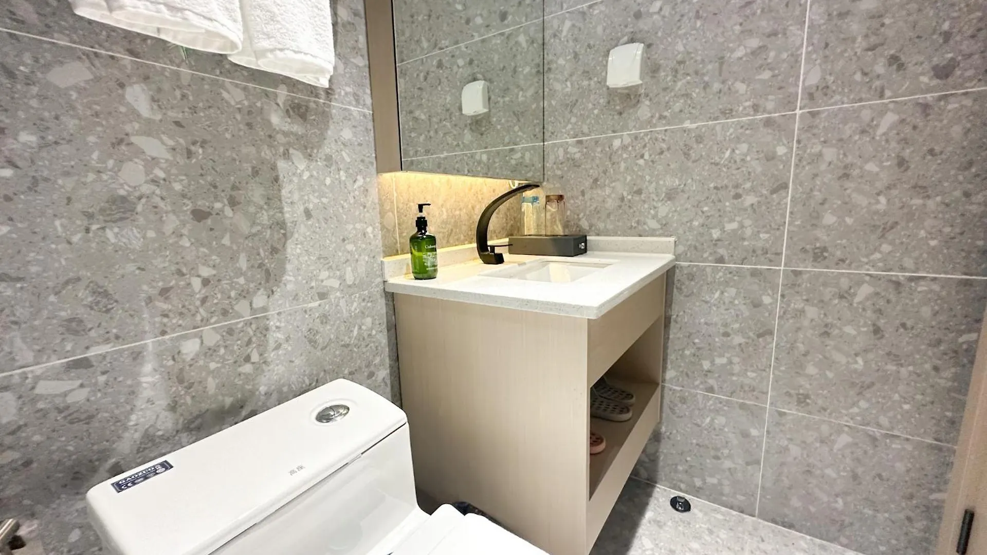Ark Seaview Holiday Inn Sihanoukville Cambodia